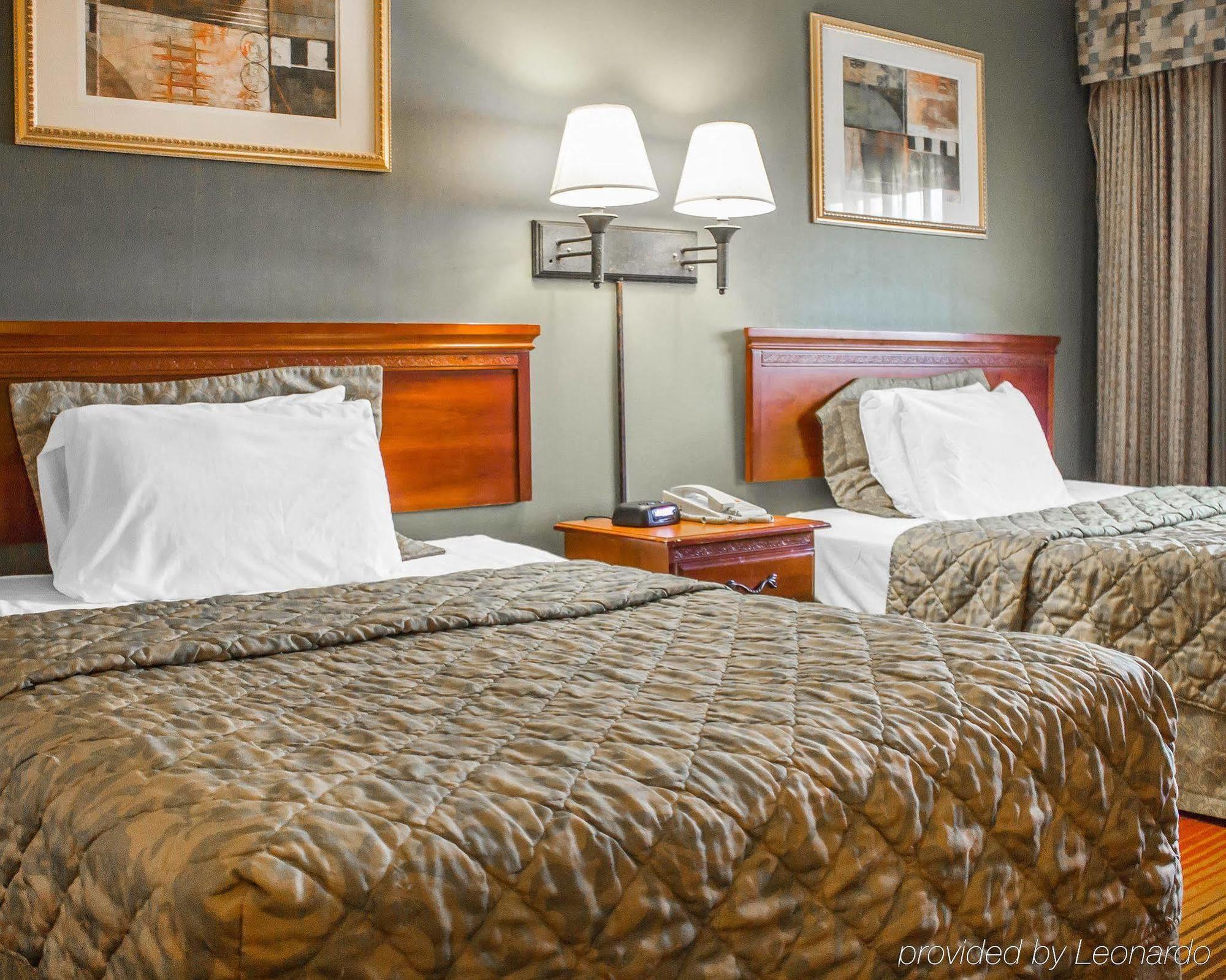 Rodeway Inn Huntington Station - Melville Kültér fotó